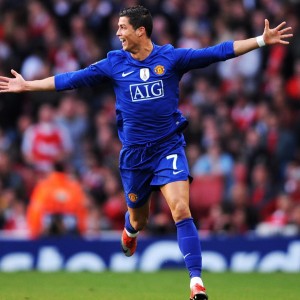 KAIYUNAPP-赛场最肉搏战：你追我赶的精彩场面，你追我赶的比赛